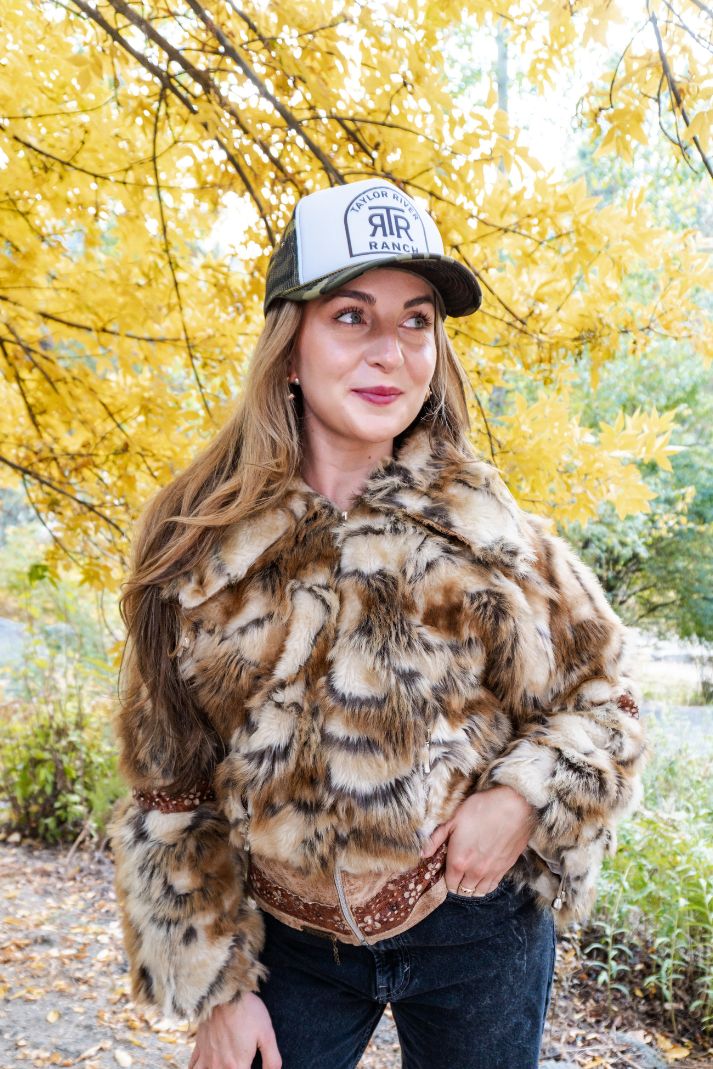 TAYLOR RIVER RANCH  Trucker Hat