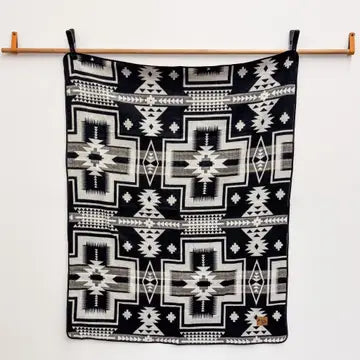 Wylde Brigade - Tulcan Reversible Blanket Throw